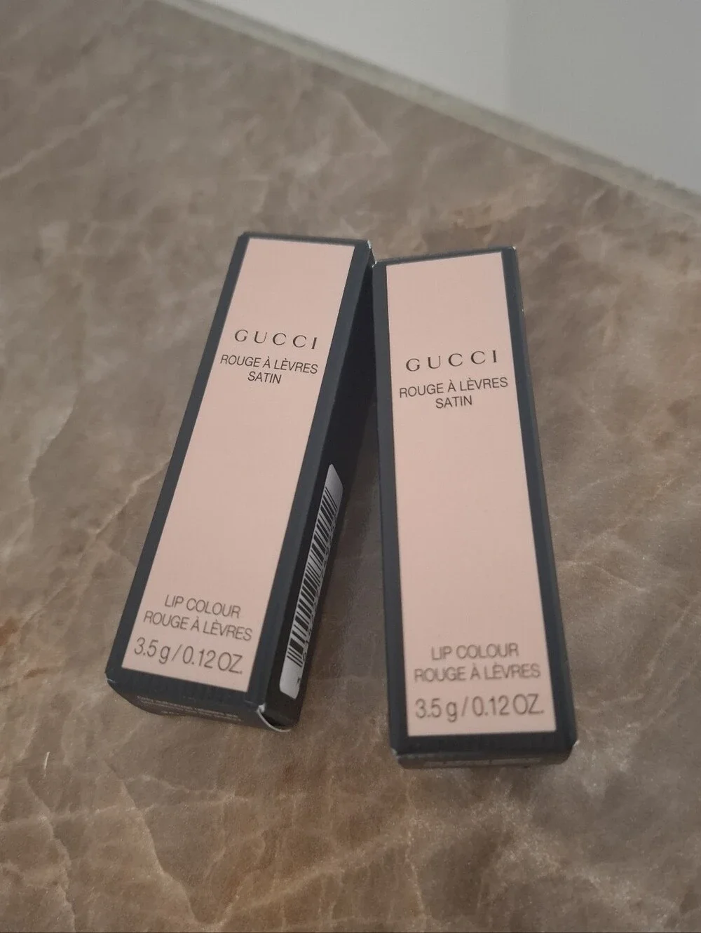 2 Gucci Crystal Black Lipsick